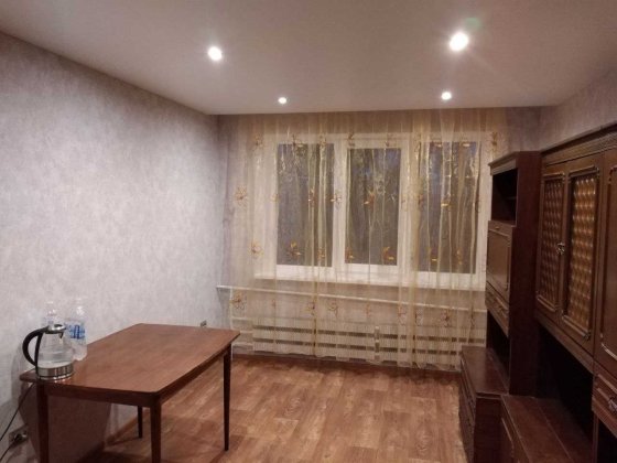 Продам гостинку б-р Ив.Каркача, м Индустриальная, свой с/у Харьков