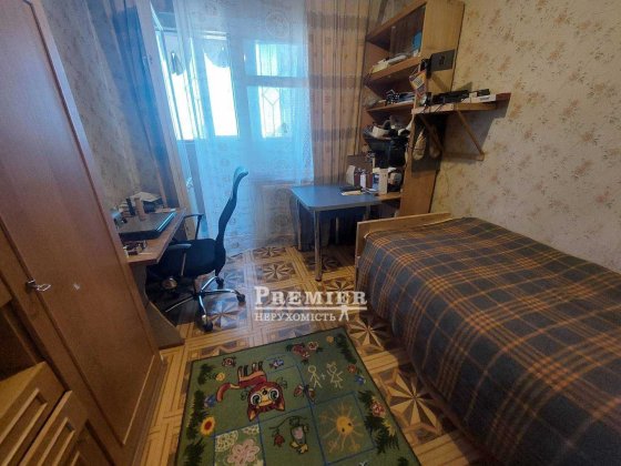3-кімнатна квартира 72 кв.м з ремонтом Кримський бул-р Одесса