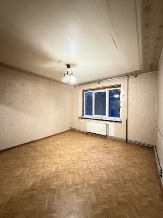 В Продажу 3 к к на вул. Ігоря Бедзая ( бувша Чкалова) , чешка 76 кв м з індивідуальним опаленням - фото 1