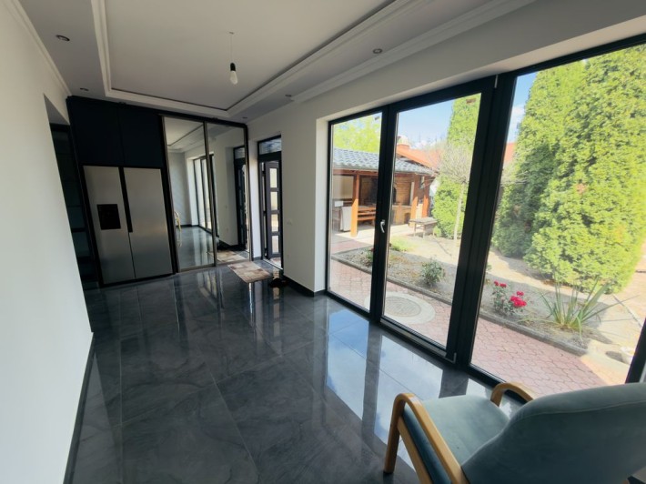 Продаж сучасного будинку-американки. 300 м від терм. компл. “Жайворонок” в м. Берегове. 84 кв.м,  10 - фото 1