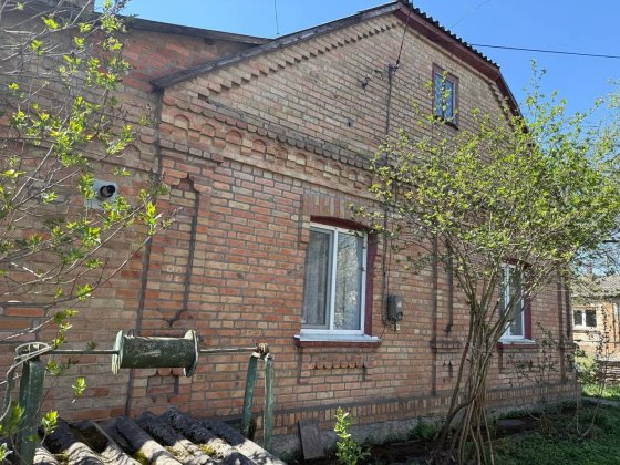 Продам будинок ,район Загребелля Бердичів