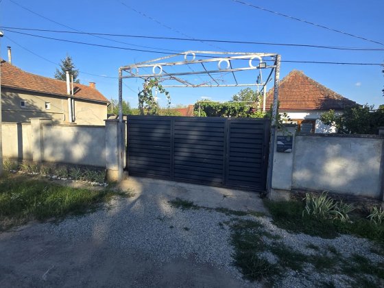 Продається сімейний будинок Берегово