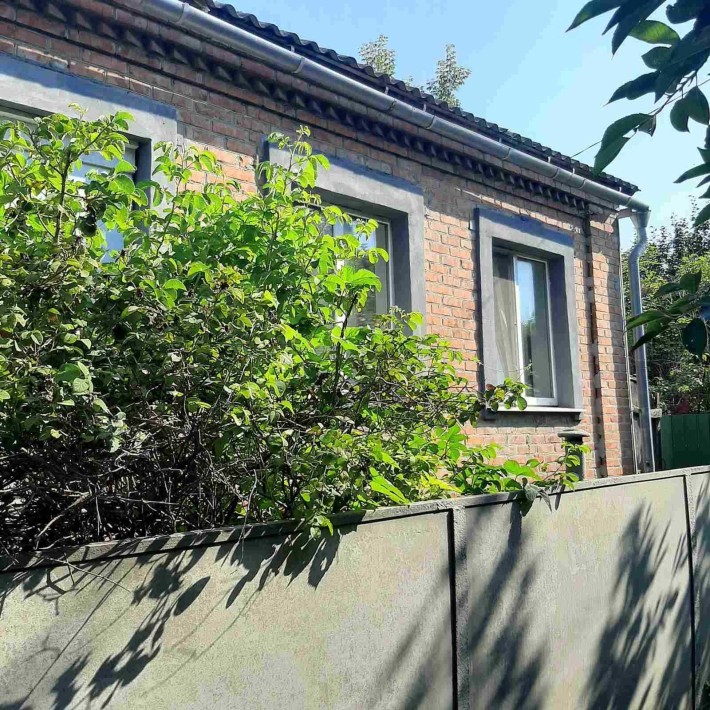 Продам будинок в м.Охтирка по вул.Перемоги район 7 школа - фото 1