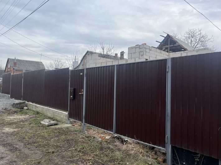 Ділянка з будинком під реконструкцію - фото 1