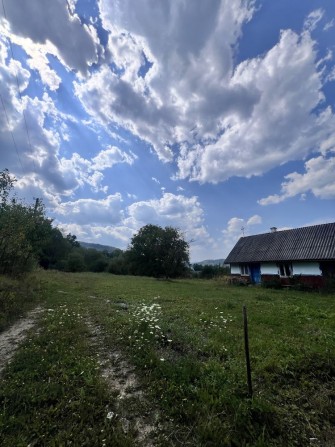 Будинок та земельна ділянка в Карпатах, краєвид на гори — €20 000 - фото 1