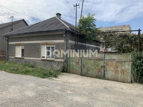 Терміновий продаж будинку у м. Виноградів, вул. Кооперативна (ваучер) Виноградов