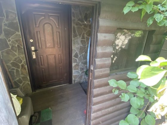 Продам 2-кімнатний будинок в центрі міста Кам'янське