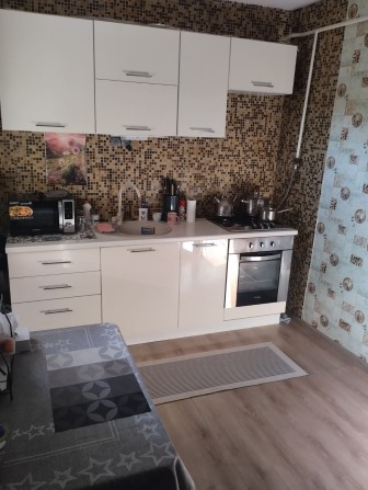 Продается  часть дома 55 м² с участком и хорошим ремонтом. - фото 1