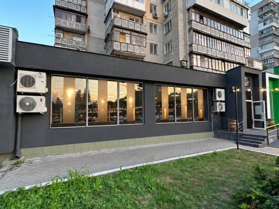 ФАСАДНИЙ МАГАЗИН 235 м² — АКАДЕМІКА ФІЛАТОВА кут Варненска напроти парку Марка Твена Одеса