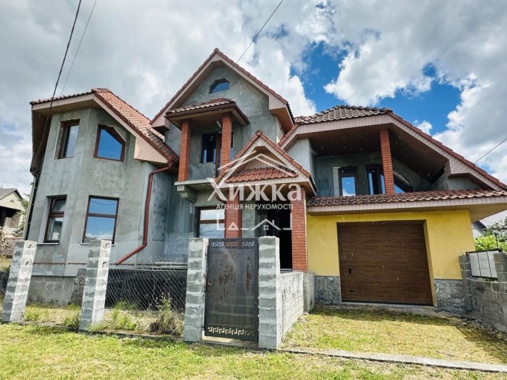 Продається сучасна новобудова у м. Виноградів - фото 1