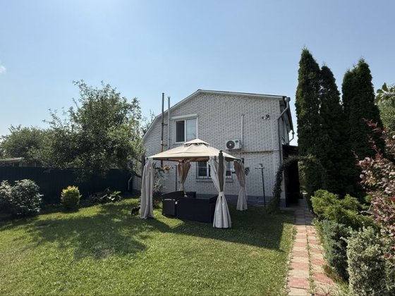 Баришивський рн . с. Власівка . Продається цегляний будинок у садовому кооперативі