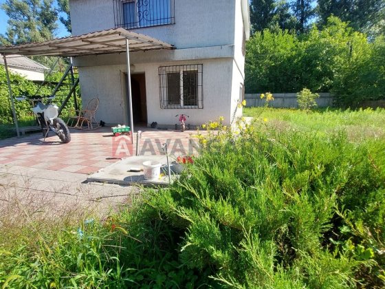 Будинок із лазнею біля лісу Кам'янське
