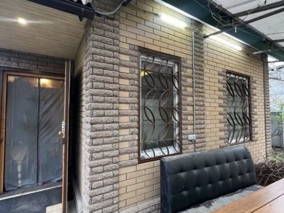 Двоповерхова дача з євроремонтом біля озера та лісу 37500$