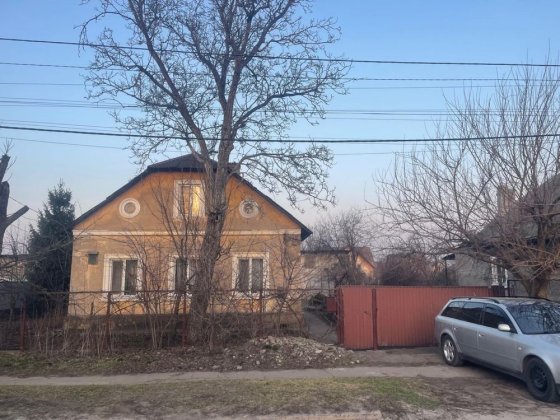 Продам зручний двоповерховий будинок 106,1 м² із земельною ділянкою 1160 м² (11,6 сотки) — 50 000 $