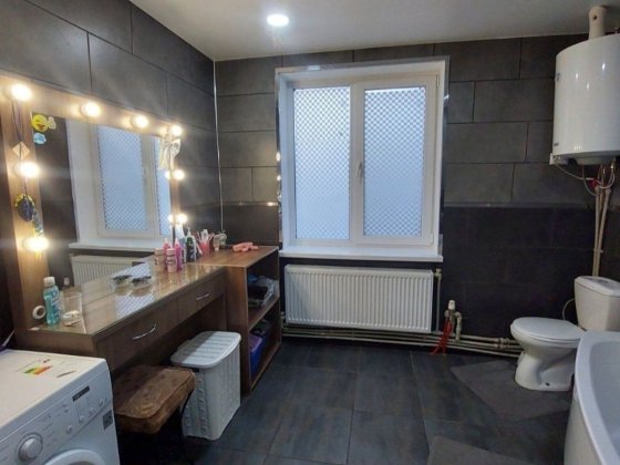 Продам современный 2-этажный дом 240 м² с видом на Днепр. Кам'янське