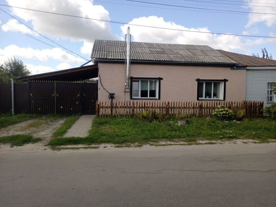 Продам 3/5 будинку в центрі +авто можна по сертифікату Глухів