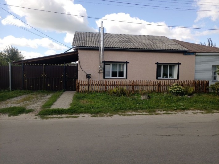 Продам 3/5 будинку в центрі +авто можна по сертифікату - фото 1