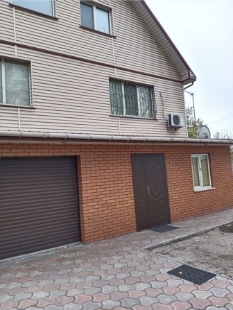 Продам 3-поверховий будинок 270 м² у Кам’янському - фото 1