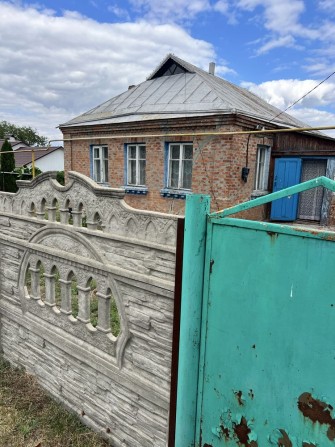 Продається будинок в центральній частині м.Городище, Черкаська обл. - фото 1