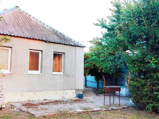 Продам будинок зі зручностями в Дергачах р-н 3- ї школи . Дергачи