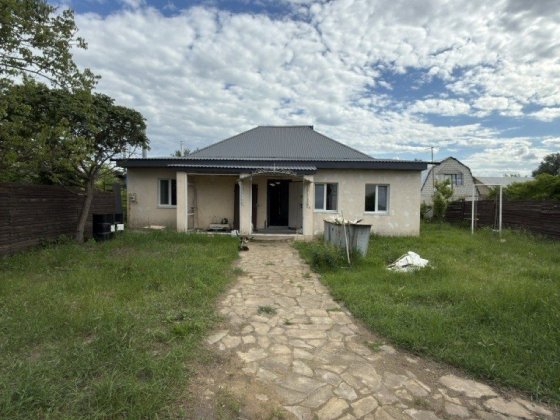 Продаж будинку у Дергачах район центру Дергачи
