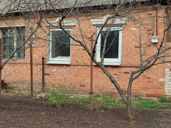Продам невеликий будинок з газом у Дергачах р-н переїзду. Дергачи
