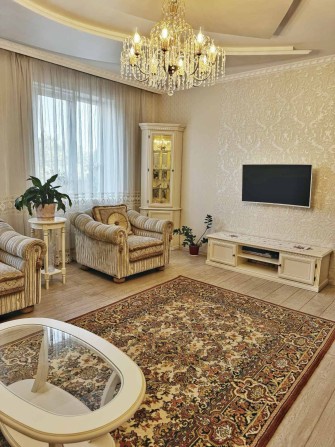 Продам власний 3-поверховий будинок + літній будинок. Власник . - фото 1
