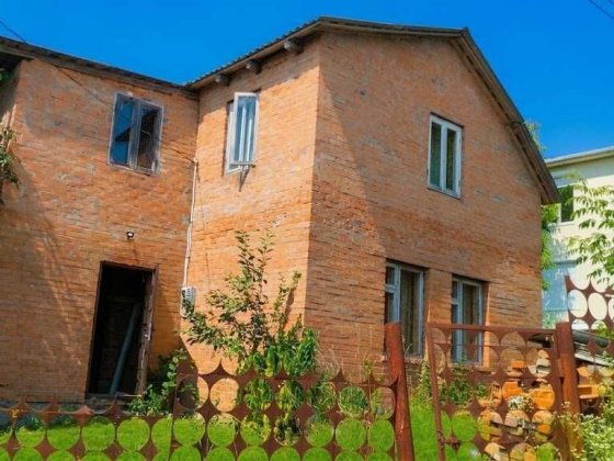 будинок дачний в процесі будівництва