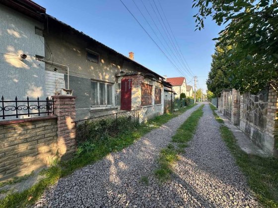 Продаж пів будинку + земля, район школи 2, м. Дрогобич! Дрогобыч
