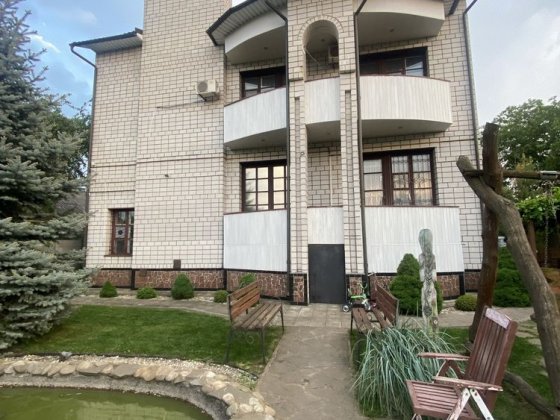 Продаж будинку в районі магазину 33 м2