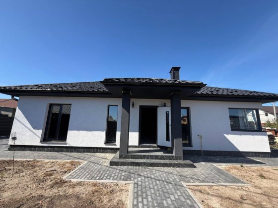 будинок 100м2, газ, 4 сотки , укриття!!