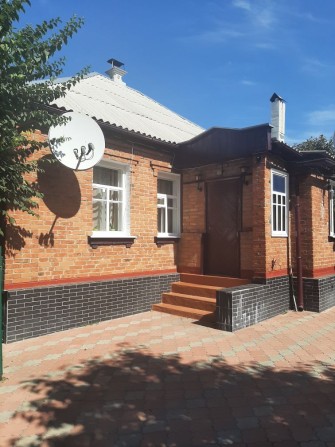 Продажа дома в Изюме в районе ж.д.рынка - фото 1