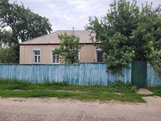 Приватний будинок заг. площ 81,6 кв.м в м. Ізюм Изюм