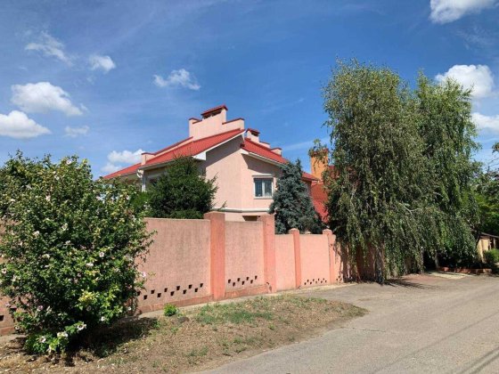Будинок в центрі Чорноморська