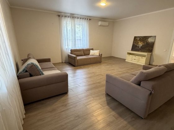 Таунхаус у Чорноморську на 2,4 сотках землі, Нове Бугово, мінімальна комісія Черноморск