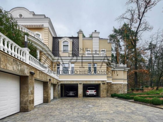 Резиденція в м.Гостомель Київська обл. Гостомель