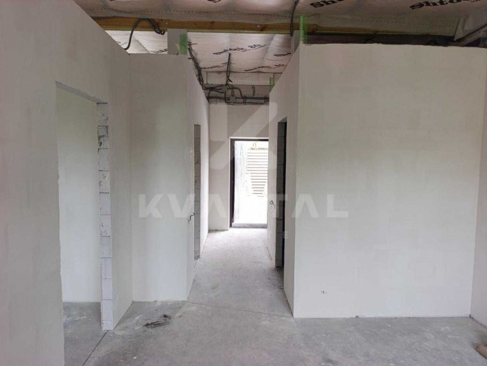 Таунхаус з частковим ремонтом! Залишився один! 54000$ - фото 1