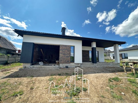 Продам новенький будинок сучасного планування Каменец-Подольский