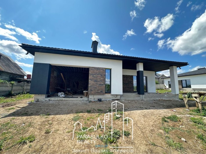 Продам новенький будинок сучасного планування - фото 1