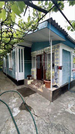 Будинок в тихому місці біля центру - фото 1
