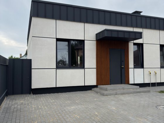 Продам кутовий Таунхаус в місті Гостомель, 62 м², ділянка 2 сотки — 52 000 $. Автономне Газове Опале