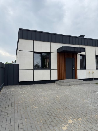 Продам кутовий Таунхаус в місті Гостомель, 62 м², ділянка 2 сотки — 52 000 $. Автономне Газове Опале - фото 1