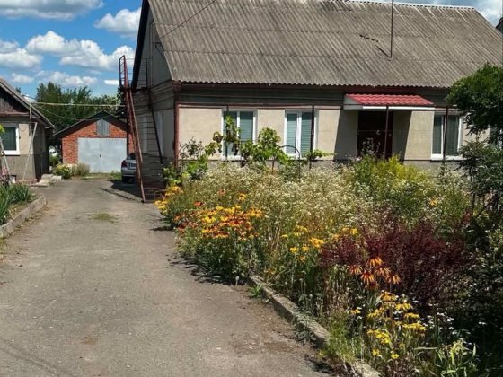 Продам терміново будинок в місті Каменец-Подольский