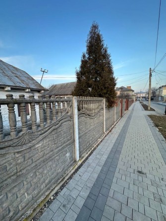 Продаж будинку в центрі міста біля КІНО - фото 1