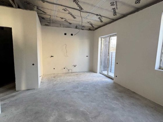 Продам таунхаус у Гостомелі на вул. Дніпровській — 57 м², 1,4 сотки, готовий до проживання, тепла пі