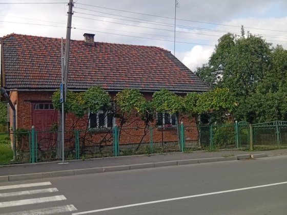 Продам особняк в центральній частині міста Коломиї! Коломыя