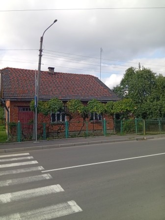 Продам особняк в центральній частині міста Коломиї! - фото 1