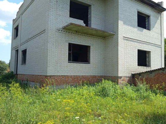 Будинок дом без внутрішніх робіт Конотоп