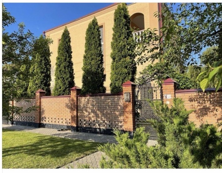 Продаж 2 поверхового будинку - фото 1