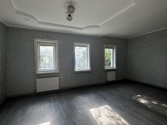 Продаж будинку  по Карпенка Дмитра КВРЗ Конотоп
